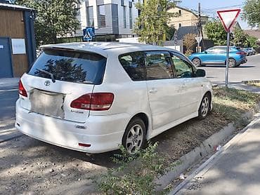 2 8: Toyota Ipsum: 2002 г., 2.4 л, Автомат, Бензин, Минивэн — 5