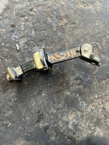 ниссан цефиро а32: Nissan Cefiro A32 ограничитель двери, Ниссан цефиро А32 дверной — 4