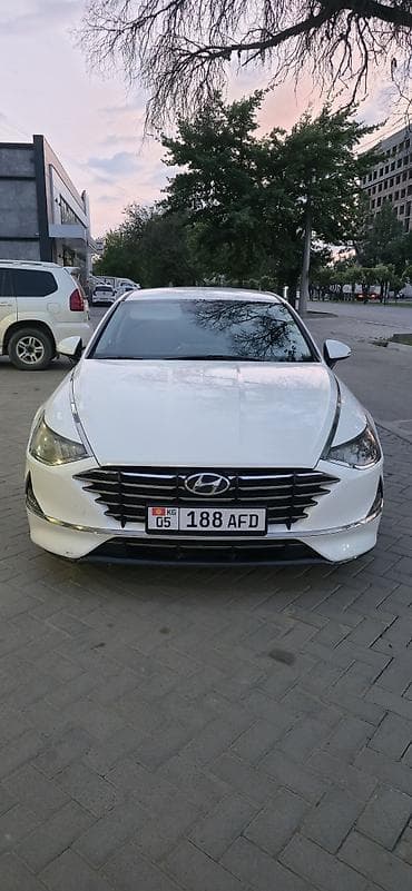 Hyundai Sonata: 2019 г., 2 л, Автомат, Бензин, Седан