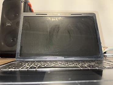 surface 3: Ноутбук Compaq (серия Presario/Compaq). Классический 15-дюймовый — 2