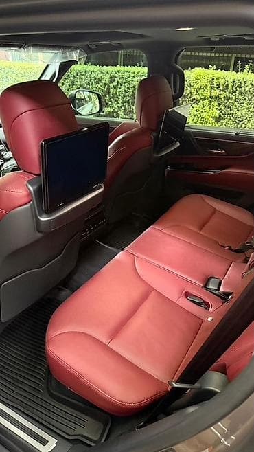 лехсус 700: Lexus LX: 2025 г., Автомат, Внедорожник — 2