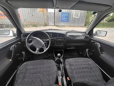 Унаа: Volkswagen Golf: 1995 г., Кол менен иштөөчү, Хетчбек — 4