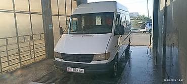 эшаки: Фургон Mercedes-Benz Sprinter первого поколения, длинная база, высокий — 1