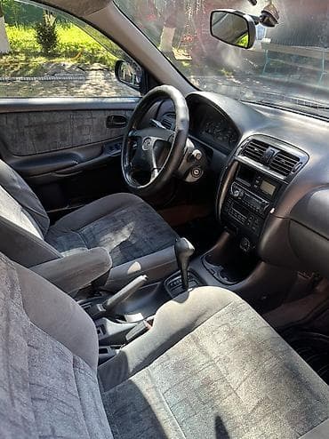 Унаа сатуу: Mazda 626: 1999 г., 1.8 л, Кол менен иштөөчү, Бензин, Седан — 8