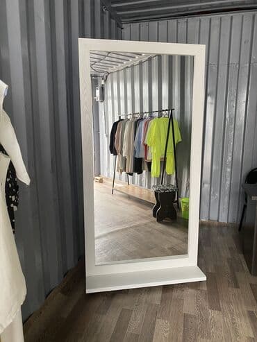 зеркало на колесах: Новое зеркало. На заказ делали. С колёсиками. Длина 2 метра. Ширина — 1