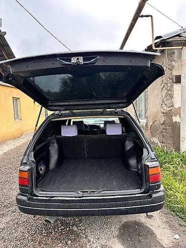Унаа: Volkswagen Passat: 1990 г., 1.8 л, Кол менен иштөөчү, Бензин, Универсал — 2