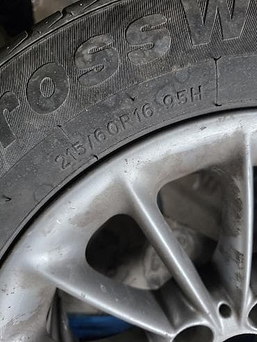 ветровики на двери: Колеса в сборе 215 / 60 / R 16, Лето, Б/у, Комплект, Легковые, Литые, отверстий - 5 — 1