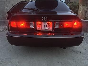 каропка камри: Toyota Camry: 2000 г., 2.2 л, Автомат, Бензин, Седан — 1