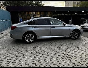 89: Honda Accord: 2018 г., 1.5 л, Бензин, Седан — 10