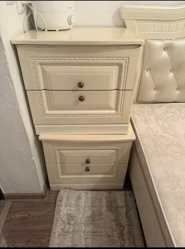 бу спалний: Спальный гарнитур в классическом стиле, цвет айвори. Беларусь — 3