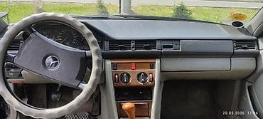 90: Mercedes-Benz W124: 1988 г., 2.6 л, Механика, Бензин, Седан — 7