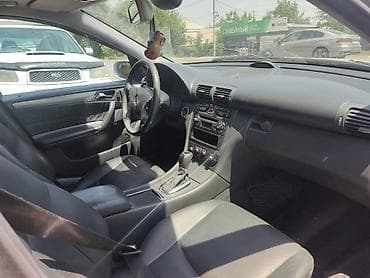 step rf3: Mercedes-Benz C-Class: 2003 г., Седан — 5