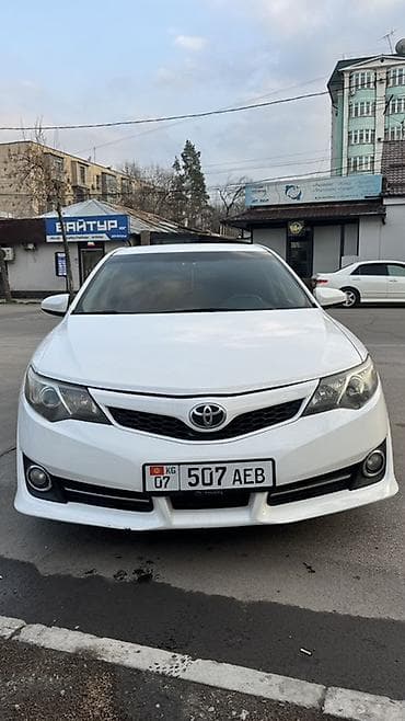 Toyota Camry: 2014 г., 2.5 л, Автомат, Бензин, Седан at lalafo.kg Toyota Camry: 2014 г., 2.5 л, Автомат, Бензин, Седан