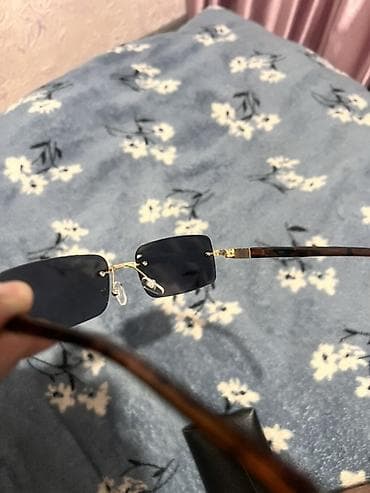 сколько стоят наручные часы: Солнцезащитные очки очки, Мужские, Прямоугольные, Регулируемые носоупоры, Б/у — 3