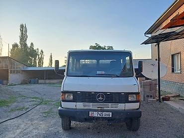 чанган юни с: Грузовик, Mercedes-Benz, Дубль, Б/у — 1