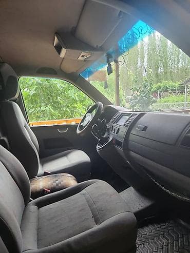 ом 605: Volkswagen Transporter T5 фургон (желтый) - Кузов — 8