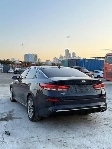 трактор 25 т: Kia K5: 2019 г., 2 л, Автомат, Бензин, Седан — 5