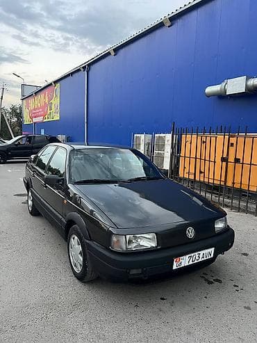 mazda 626 1990: Volkswagen Passat: 1990 г., 1.8 л, Механика, Бензин, Седан — 4