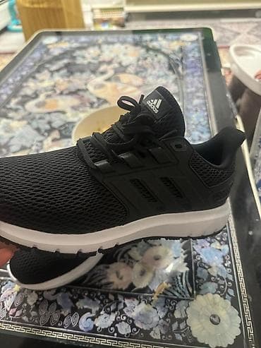Мужские кроссовки, 42, Adidas, Новый, цвет - Черный, Бесплатная доставка