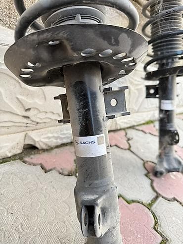 Автозапчасти: Комплект амортизаторов Mercedes-Benz Б/у, Оригинал — 3