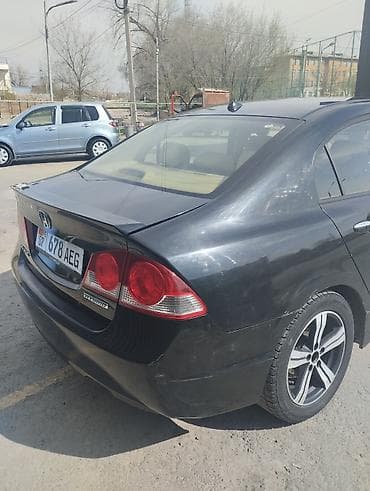 volvo fl7: Honda Civic: 2007 г., 1.3 л, Автомат, Гибрид, Седан — 3