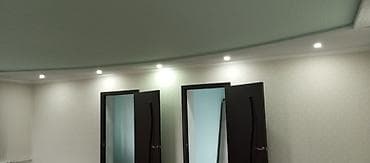 Продажа домов: Продаётся жилой дом с участком. Двухэтажный дом: - Балкон на втором — 7