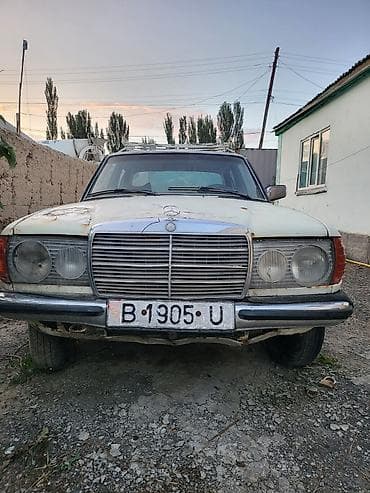 124 панель: Mercedes-Benz W123: 1984 г., 2 л, Механика, Дизель, Седан — 1