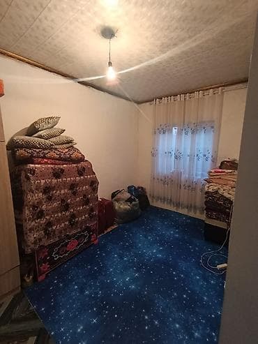 Үй сатылат. Адрес Адилет конушу .6-көчө1- үй. кызыл китеп. техпаспорт