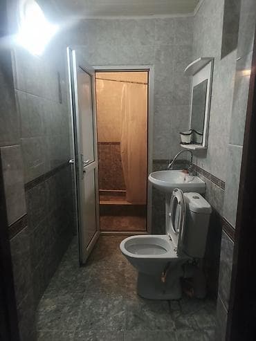 дом в г балыкчы: Можно Пакистанцам ! Сдается саманный дом,район Пишпек есть твердое — 4