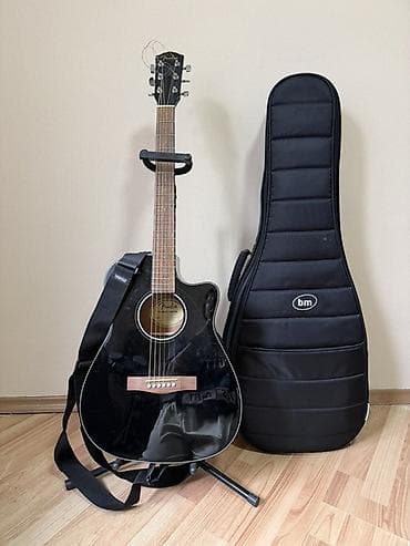 Продаю: Комплект с электроакустической гитарой Fender (В отличном