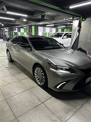 Lexus ES: 2019 г., 2.5 л, Вариатор, Бензин, Седан — 2