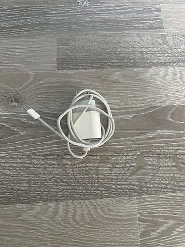 комбо 3 в 1: Зарядное устройство с кабелем USB‑C - Блок питания сетевой с вилкой — 1
