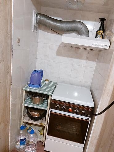Недвижимость: 1 комната, 12 мкр Собственник, Студентам, от 1 года, С мебелью полностью — 6