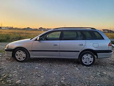 transporter multivan: Toyota Avensis: 2000 г., 1.6 л, Механика, Бензин, Универсал — 1
