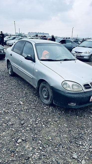 хундай аванте 1: Daewoo Lanos: 2000 г., 1.5 л, Кол менен иштөөчү, Газ, Седан — 2