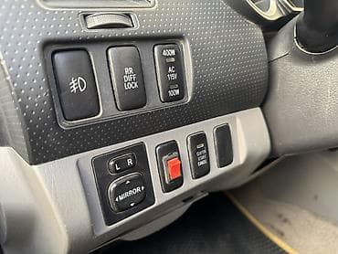 tacoma: Toyota Tacoma: 2008 г., 4 л, Механика, Бензин, Пикап — 8