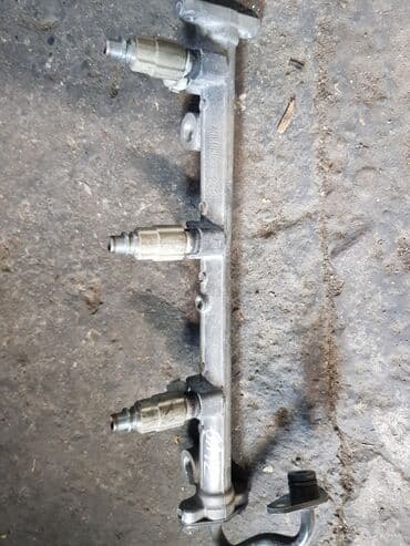 стенд для чистки дизельных форсунок: Mitsubishi Galant 6А12 форсунки. Митсубиси Галант. Топливная рампа с — 1