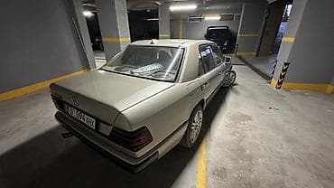 Mercedes-Benz W124: 1990 г., 2.3 л, Кол менен иштөөчү, Бензин, Седан — 3