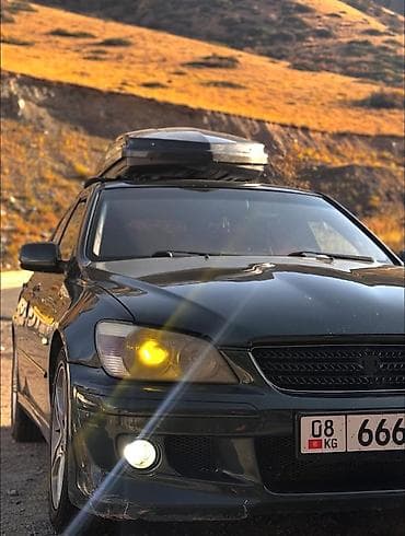 Lexus: Lexus IS: 2002 г., 2 л, Автомат, Бензин, Седан — 3