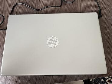 hp 15: Ноутбук HP, серебристый корпус. Характеристики по фото: - Экран около — 4