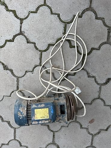 Дом и сад: Центробежный водяной насос MARQUIS MHF/5AH Характеристики с шильдика — 1