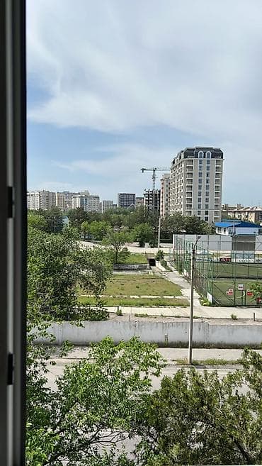 квартиру токмак: 3 комнаты, 58 м², 104 серия, 4 этаж — 3