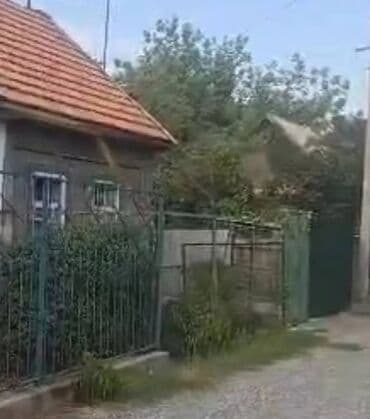 продажа домов в токмоке: Үйдүн жарымы, 40 м², 2 бөлмө, Менчик ээси, Косметикалык оңдоо — 1