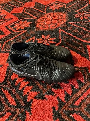 бутсы для футбол: Футбольные бутсы Nike (черные) - Тип: бутсы с литой подошвой (FG) для — 1