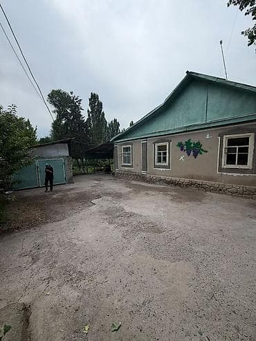 Кыймылсыз мүлк: 10 соток, Бизнес үчүн — 5