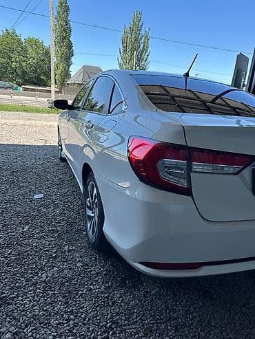 Транспорт: Honda : 2021 г., 1 л, Вариатор, Бензин, Седан — 9