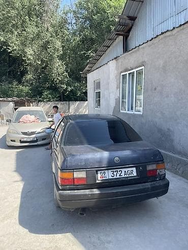 sprinter 2 2: Volkswagen Passat: 1988 г., 2 л, Механика, Бензин, Седан — 1