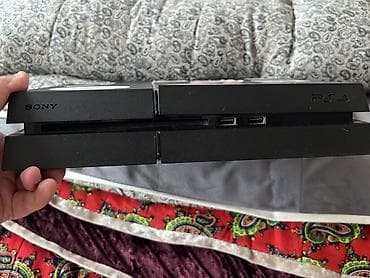 Техника и электроника: Игровая консоль Sony PlayStation 4 (первая версия, “Fat”), чёрный — 5