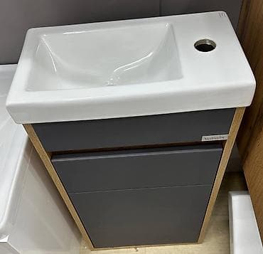 silver kitchen: Компактный модуль для ванной: тумба с умывальником. - Умывальник из — 1