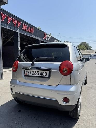 3 7v: Chevrolet Spark: 2007 г., 0.8 л, Автомат, Бензин — 5
